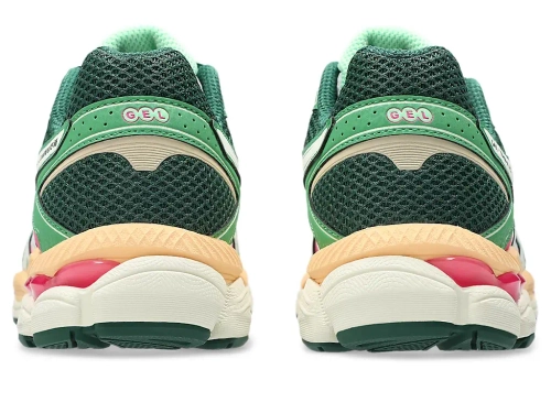 Asics Gel-Cumulus 16 "Cream Ivory"