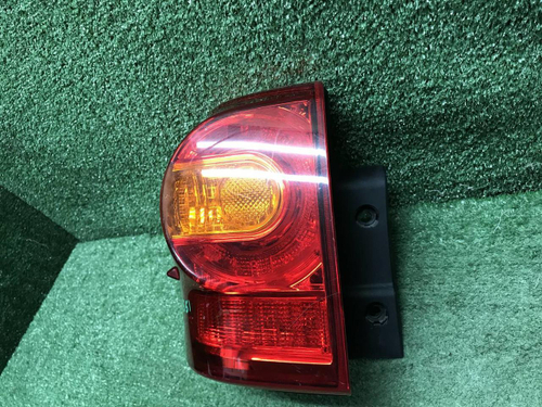 Фонарь левый внешний Toyota Land Cruiser 200 12-15
