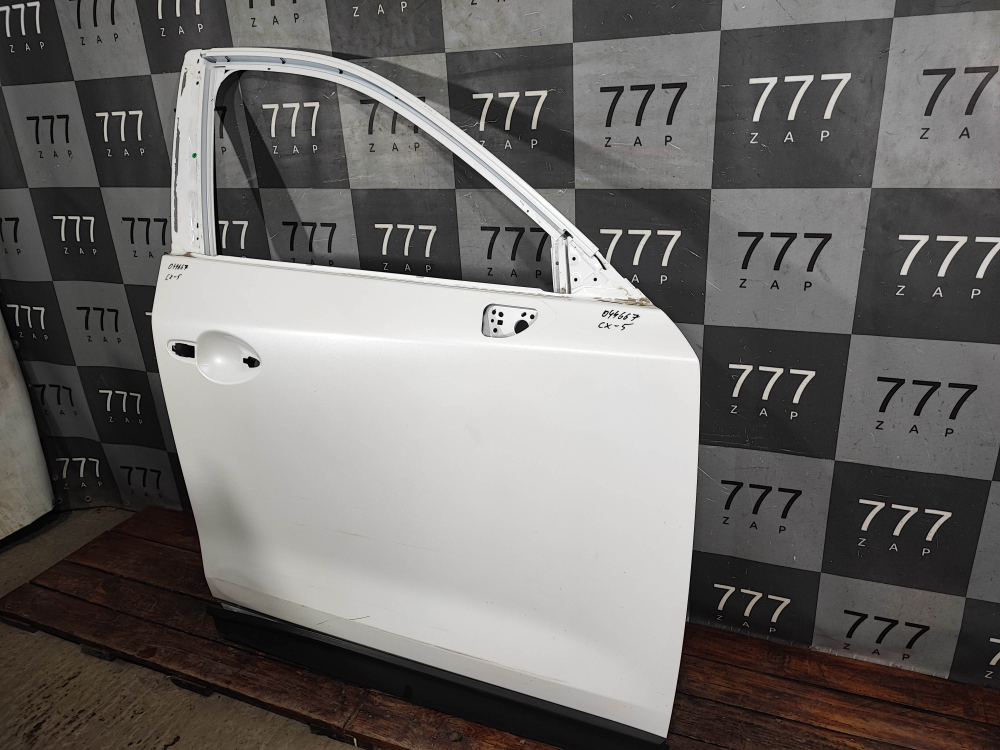 Дверь передняя правая Mazda CX-5 2 (KF) 17-нв Б/У Оригинал KB7W58010