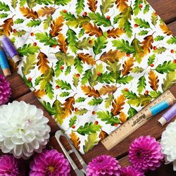 Ткань лён желтеющие листья дуба и вишня на белом фоне