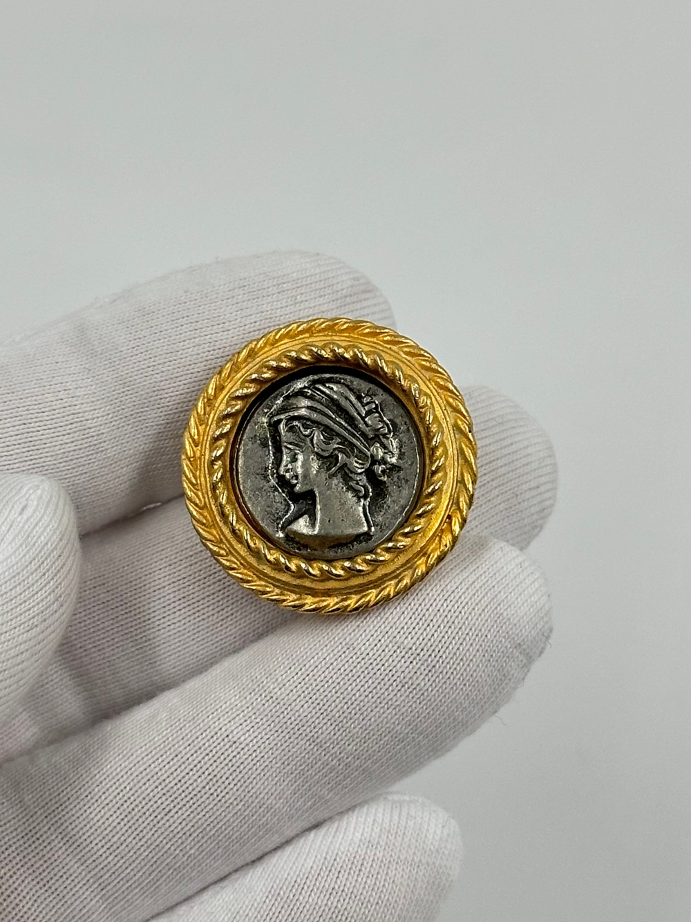 Накладка на пуговицу