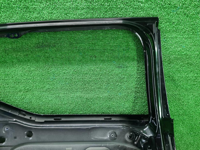 Дверь задняя левая Volvo XC40 (2017-н.в.)