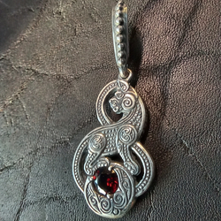 Подвеска. Кошки Фрейи