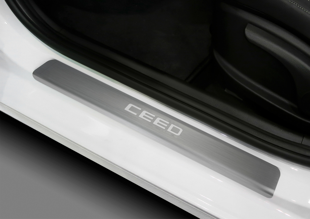 Накладки на пороги Rival для Kia Ceed III хэтчбек, универсал 2018-2021, нерж. сталь, с надписью, 4 шт., NP.2813.3