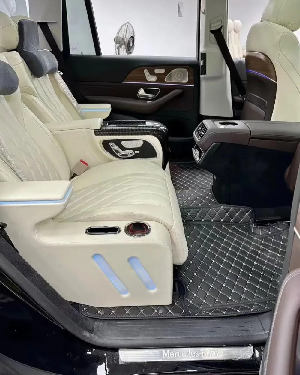 Сиденья капитанские кресла для Mercedes-Benz GLS X167 2019-2024+ Мерседес ГЛС Капитанские сидение VIP декор