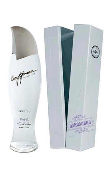 Водка Кауффман. Отборная Особая подарочная упаковка. 40%. 0,7 Л
