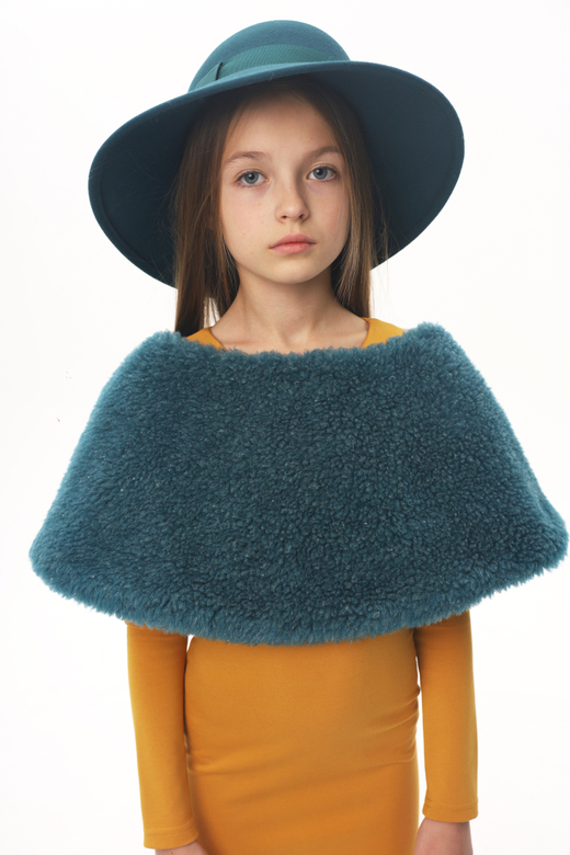 Манто из эко-меха