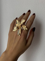 Кольцо Орхидея, Золотой