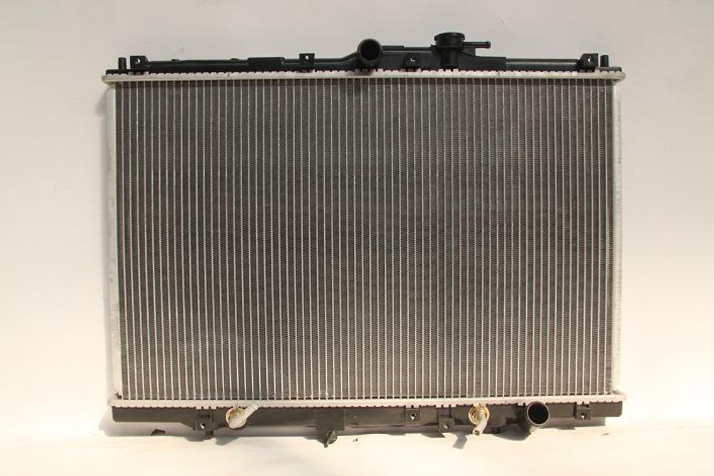 Радиатор охлаждения Honda Odyssey 1