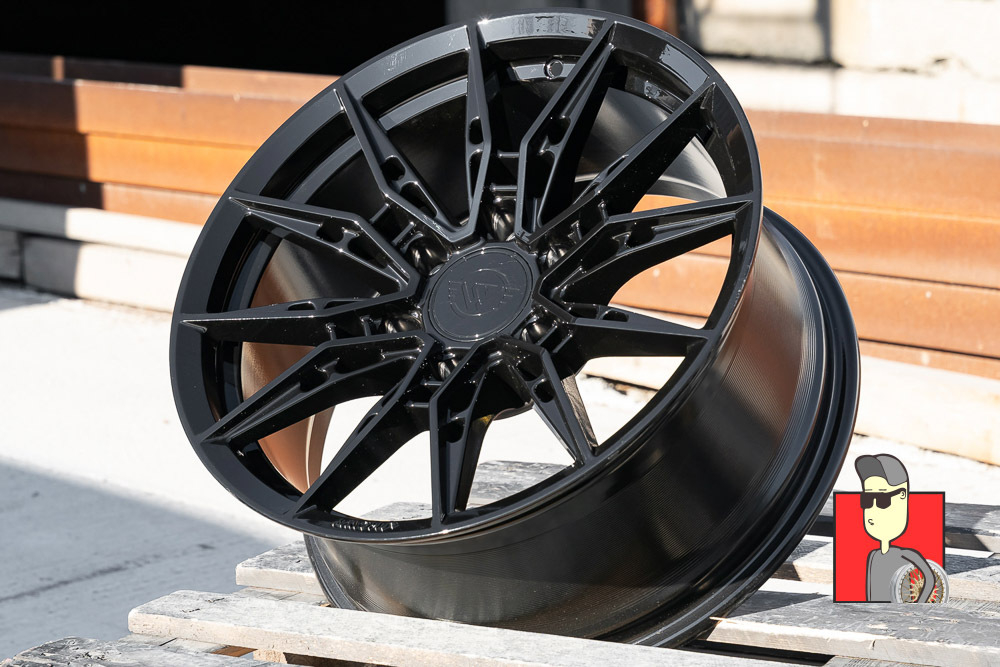 Комплект дисков Showy HF 18x8.5 et20 6x139.7