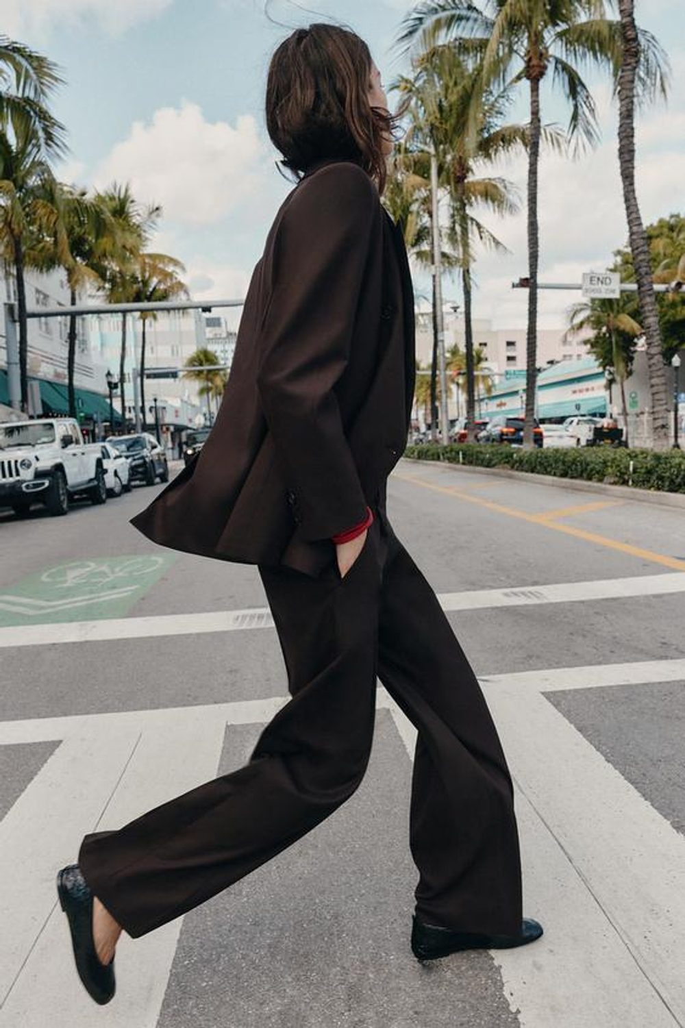 ZARA ПРЯМЫЕ БРЮКИ С ЗАЩИПАМИ, КОРИЧНЕВЫЙ