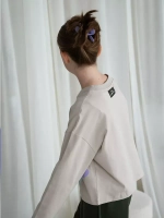 Лонгслив для девочки бежевый