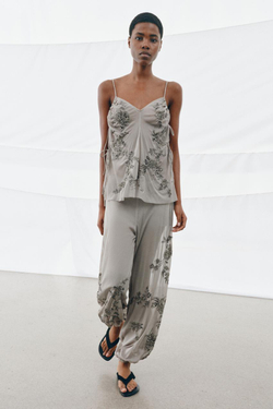 ZARA ТОП С ВЫШИВКОЙ И ПАЙЕТКАМИ, СВЕТЛО-СЕРЫЙ