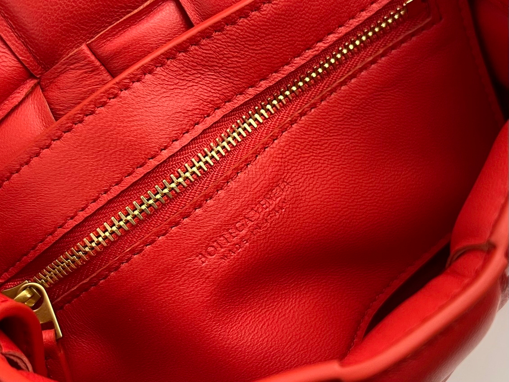 Bottega Veneta Small Padded Cassette 19 cm