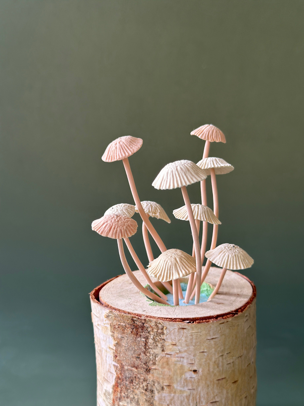 Молд силиконовый для творчества "Грибы - грибочки. Мухоморы" / форма для масс для лепки, мыла, воска и эпоксидной смолы