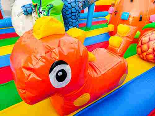 Коммерческий надувной батут «Хамелеон и динозавры Ультра 2» 12*6*6 м