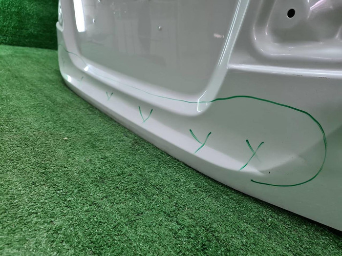 Крышка багажника Toyota C-HR (2016-2023)