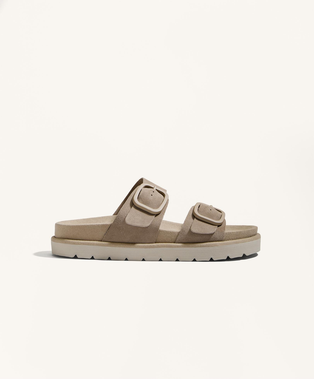 OYSHO Замшевые сандалии на платформе с пряжкой, песочный