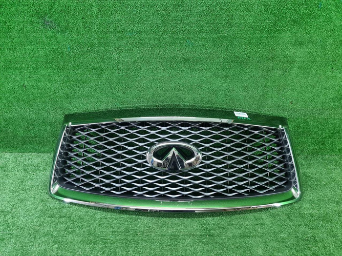 Решетка радиатора Infiniti QX80 (2017-2020)