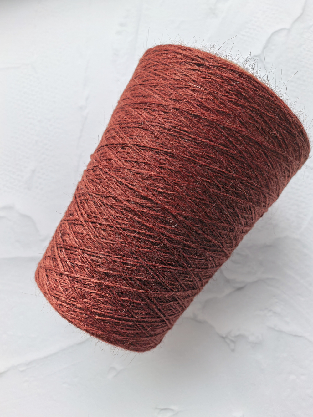 Ангора70%,нейлон30% - 100гр/700м - 300гр - фундук