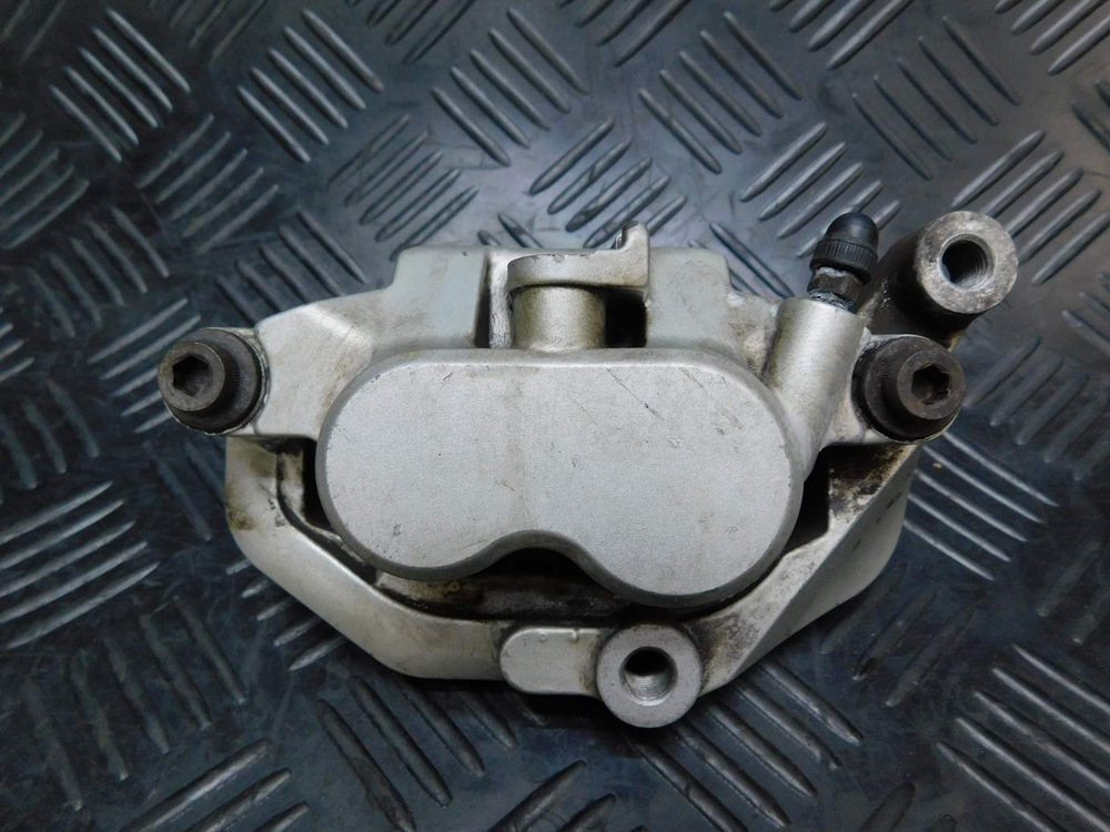 Суппорт тормозной передний Yamaha Road Star XV1600