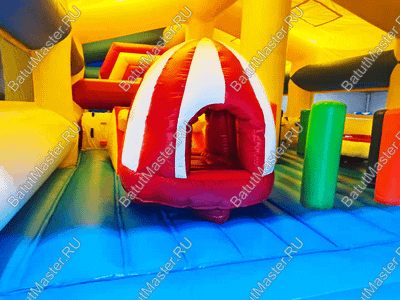Коммерческий надувной батут "Сказочный комплекс" с крышей