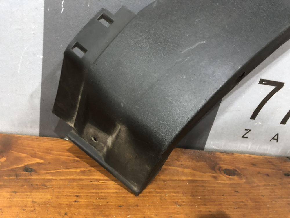 Накладка крыла переднего правого Kia Sorento 2 (XM) 09-21 Б/У Оригинал 877142P010