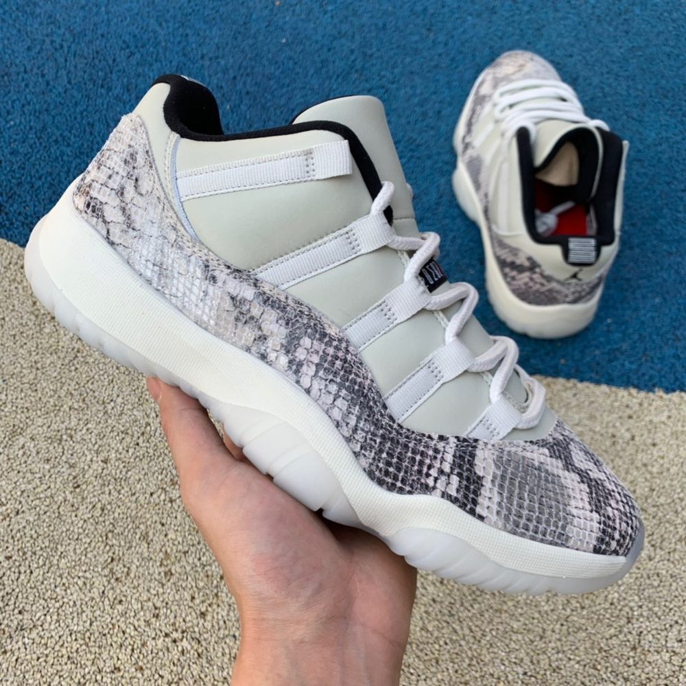 Air Jordan 11 Low SE “Snakeskin”