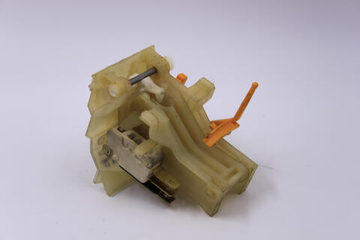 Замок дверцы посудомоечной машины Bosch, Siemens, Neff 38.0204 (444896)