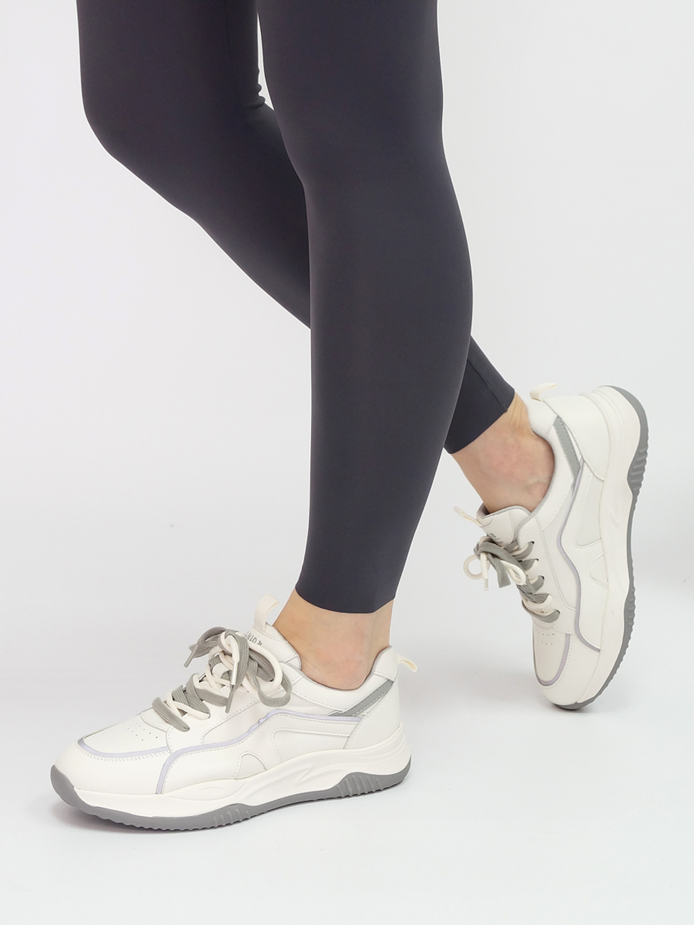 Кроссовки женские демисезонные