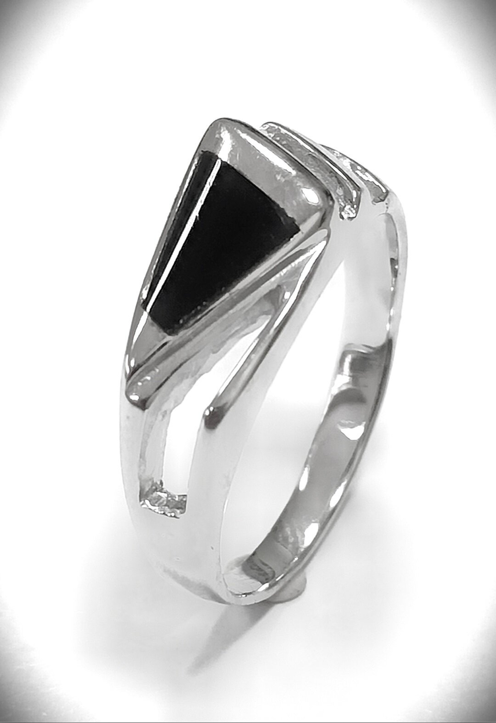 Ювелирное кольцо Эстерелла