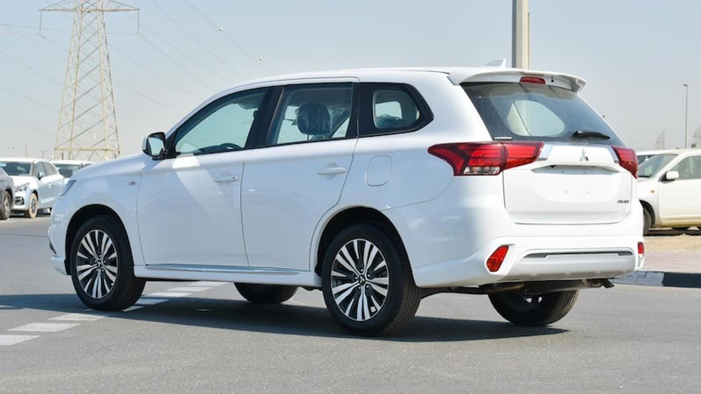 Помощь в покупке под ключ Mitsubishi Outlander Sport Plus 2022 FOR EXPORT LOCAL| 2WD A/T |Petrol | White