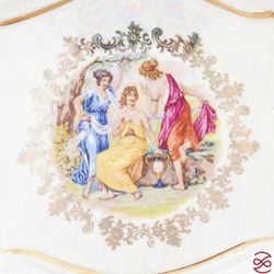 Конфетница на ножке Queen's Crown Мадонна перламутр 27 см