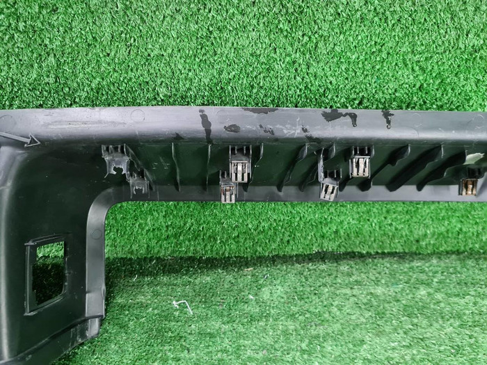 Накладка заднего бампера верхняя Mercedes X W470 (2017-2020)