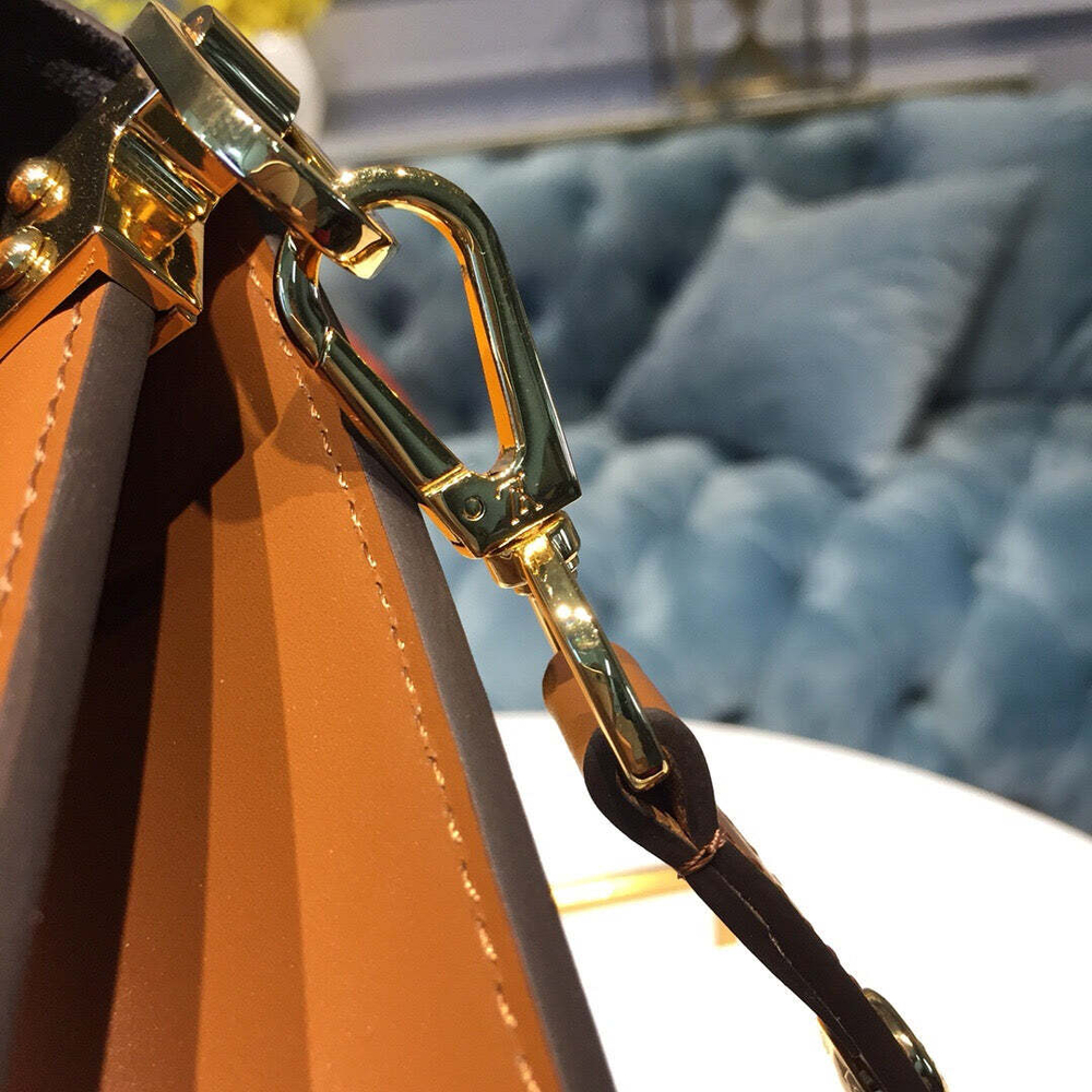Louis Vuitton Mini Dauphine