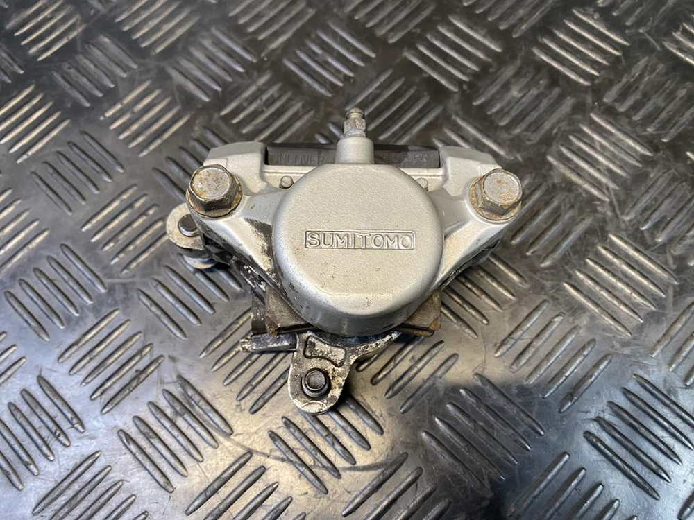 Суппорт заднего тормоза Yamaha TDM850 RN03J 053994