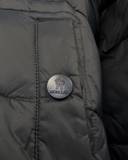 Пуховик Moncler
