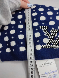 Шапка стильная