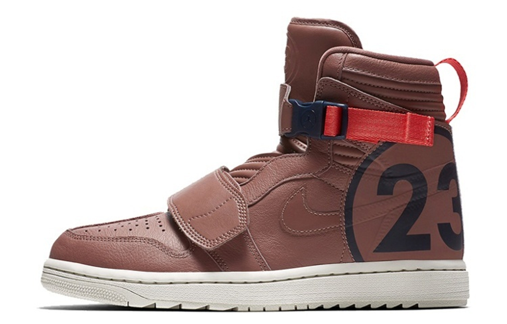 Nike jordan 1 moto top