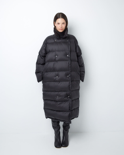 Пуховик двубортный из итальянского нейлона черный