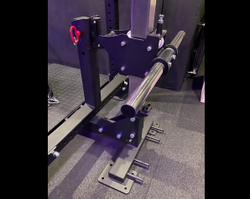 Приседания с поясом колодец