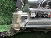 Битая Фара левая Toyota Land Cruiser 200 15-21 LED