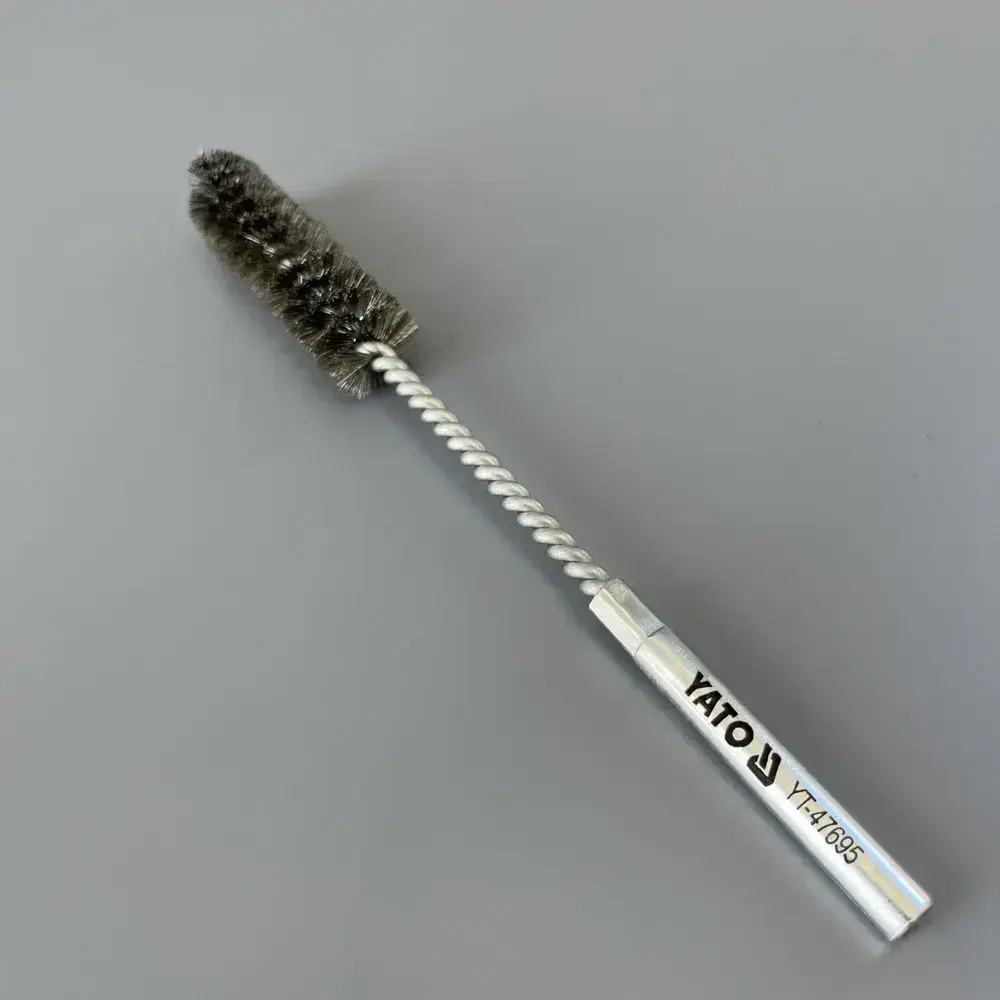 Щетка (ерш) для чистки труб, диаметр 20 мм