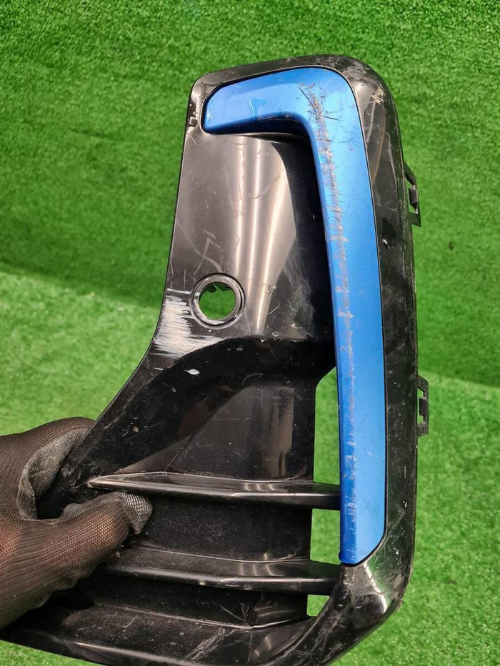 Решетка переднего бампера левая BMW IX3 G08 21-нв