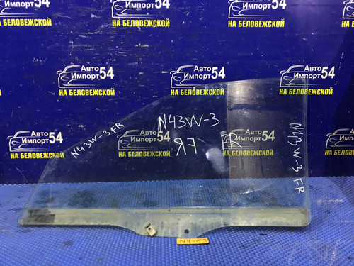 Стекло двери передней правой MITSUBISHI CHARIOT 1994