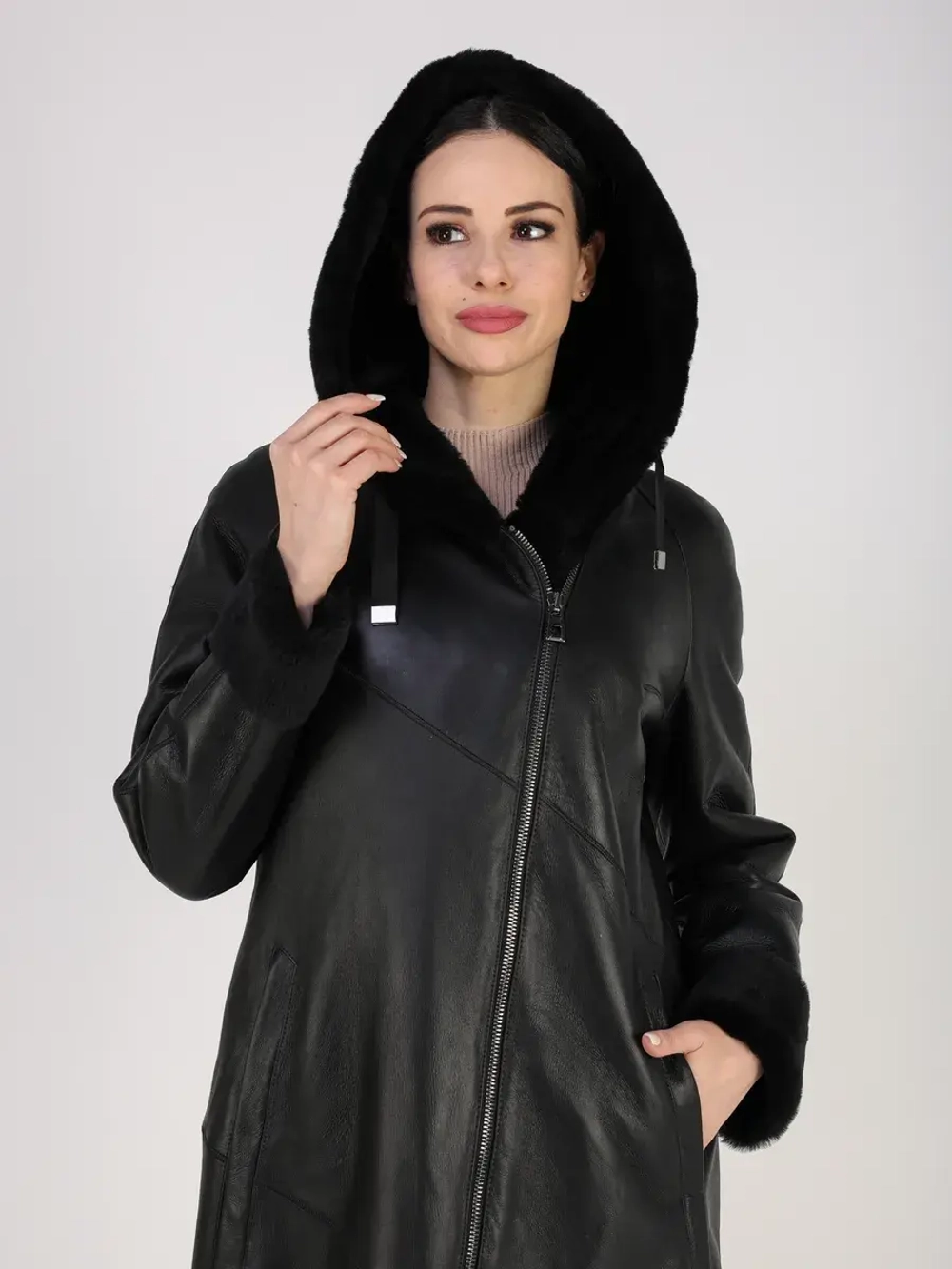 Дубленка зима натуральная удлиненная с капюшоном