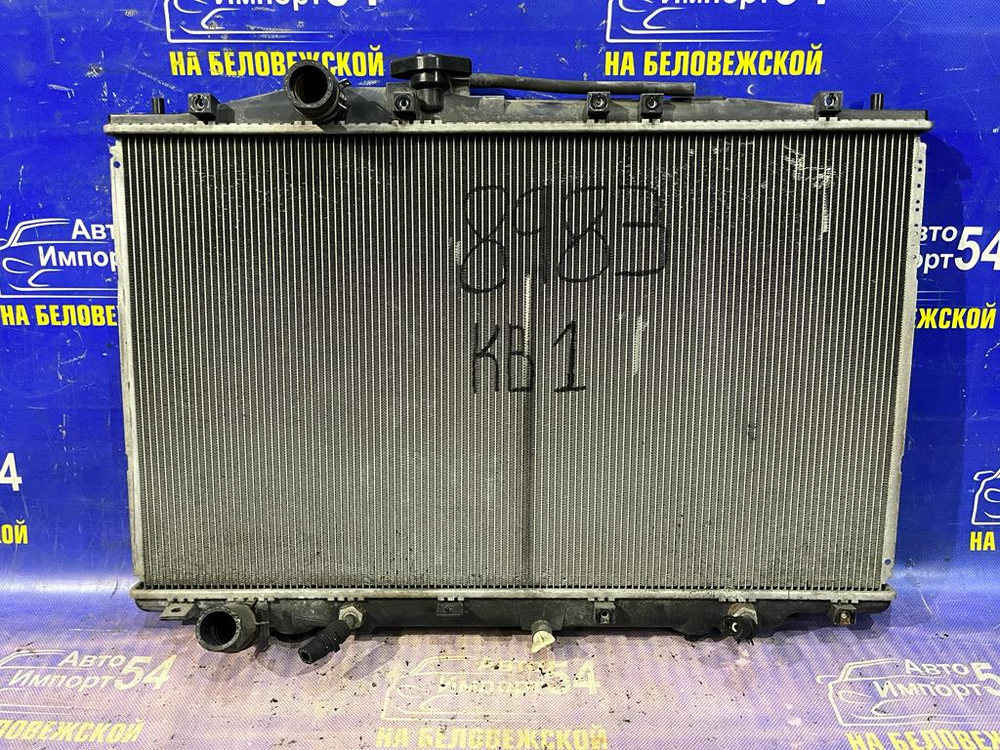 Радиатор двигателя Honda LEGEND 2004-2008