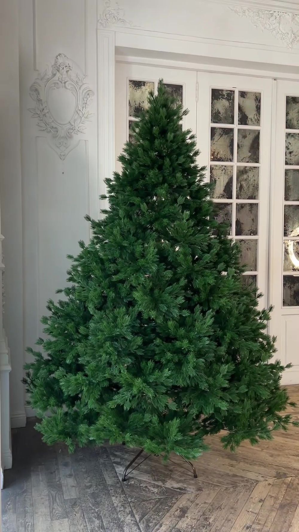 Ель искусственная «Юнона» (Литая хвоя) от 1,8 м до 2,7 м