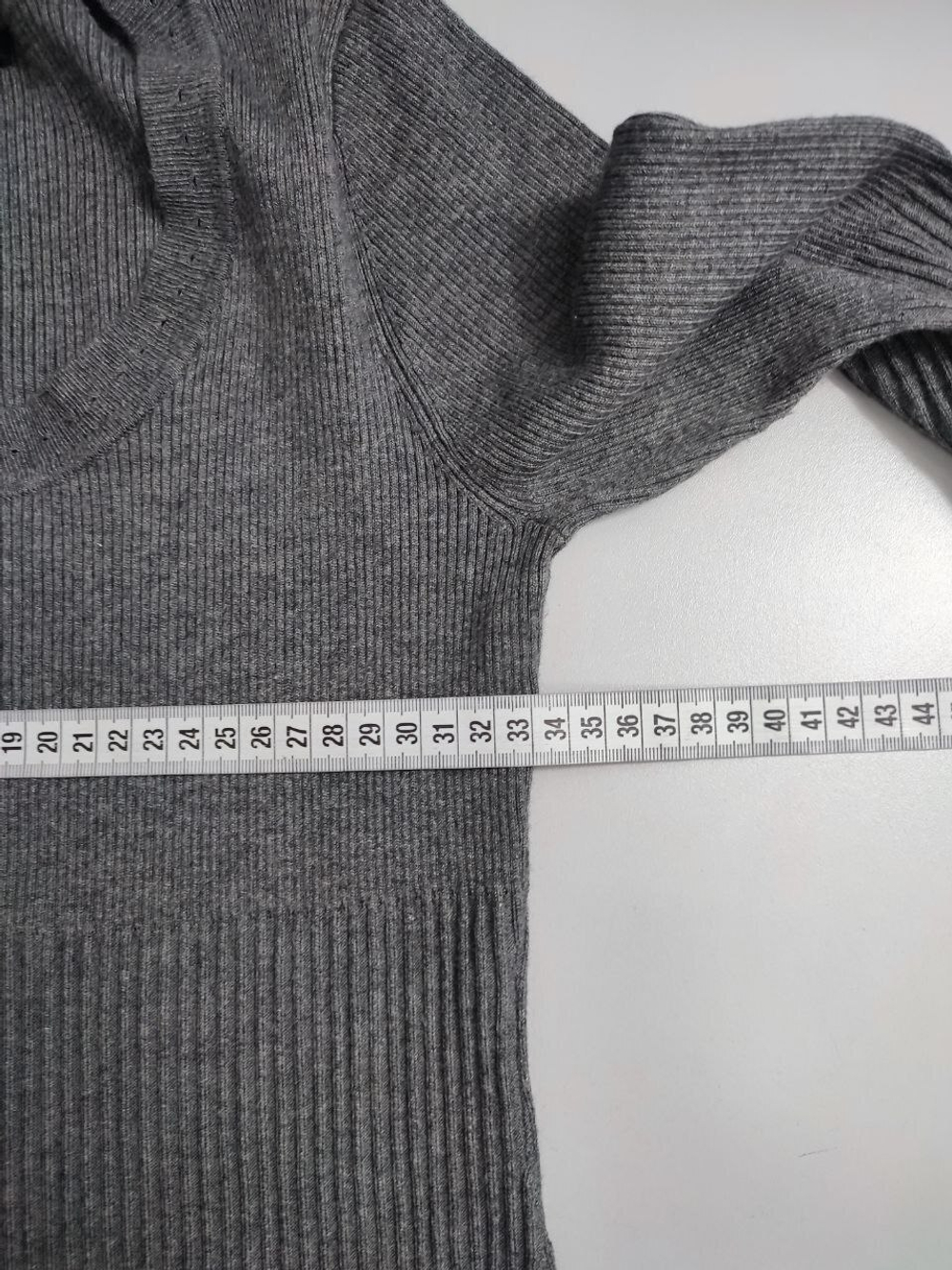 Платье H&M трикотажное 44 размер