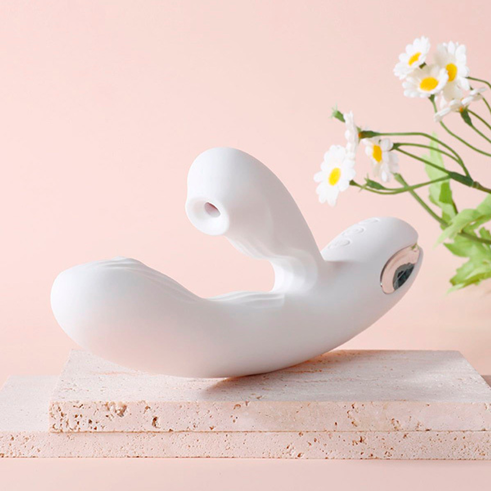 Белый вибратор-кролик 21,5см с вакуумной стимуляцией, функцией постукивания и нагревом BeYourLover Eria Tapping S106B